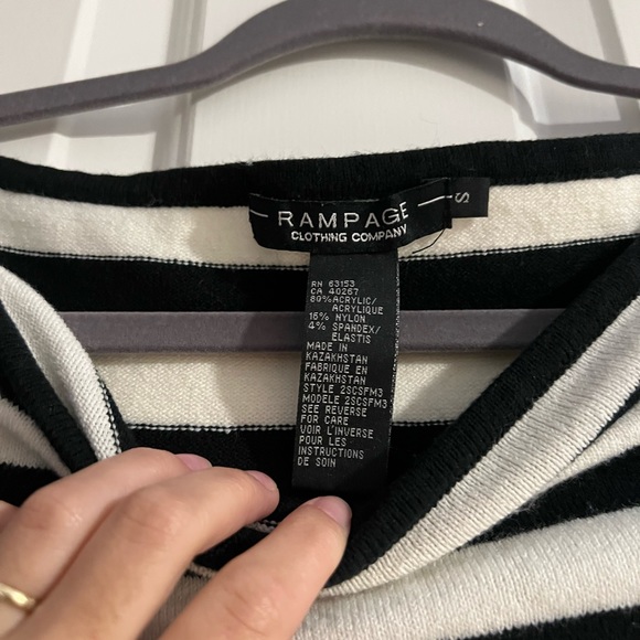 Striped top - Picture 3 of 3